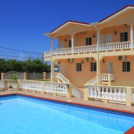 Yacht View Apartments True Blue Bagian luar foto
